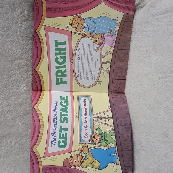 The Berenstain Bears Get Stage Fright - Picture 4 of 4